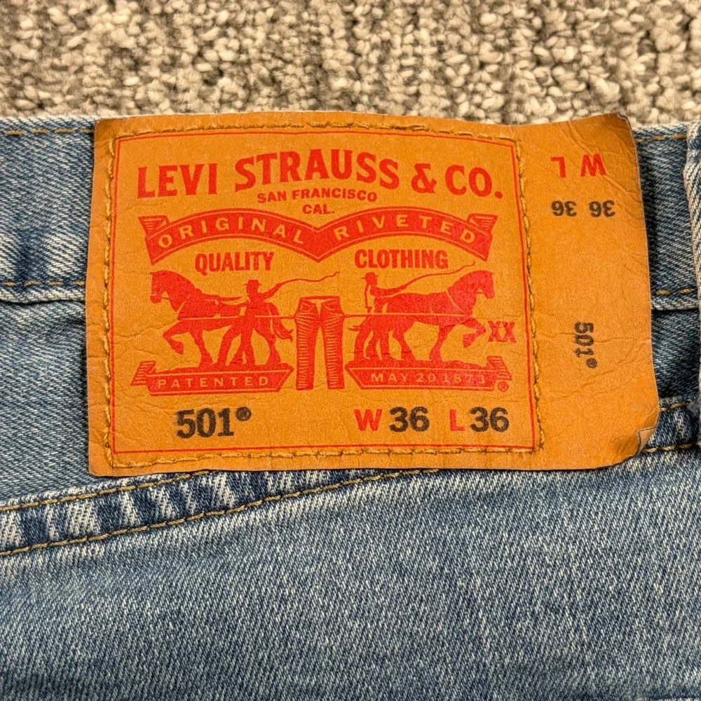 Levi's 501 Original Fit Jeans Men 36x36 (35x35) Straight Leg Button Fly Denim